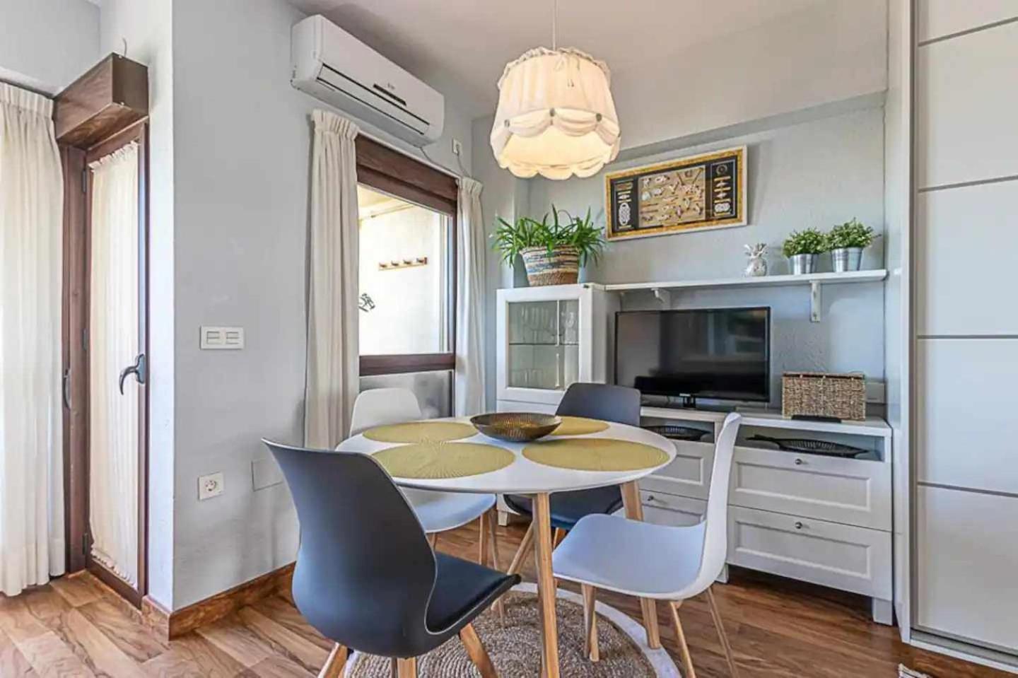Encantador Apartamento En Primera Linea De Playa Benalmádena Εξωτερικό φωτογραφία