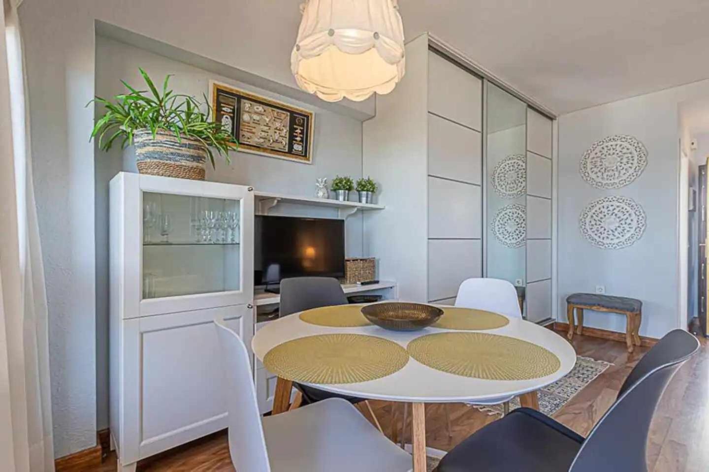 Encantador Apartamento En Primera Linea De Playa Benalmádena Εξωτερικό φωτογραφία