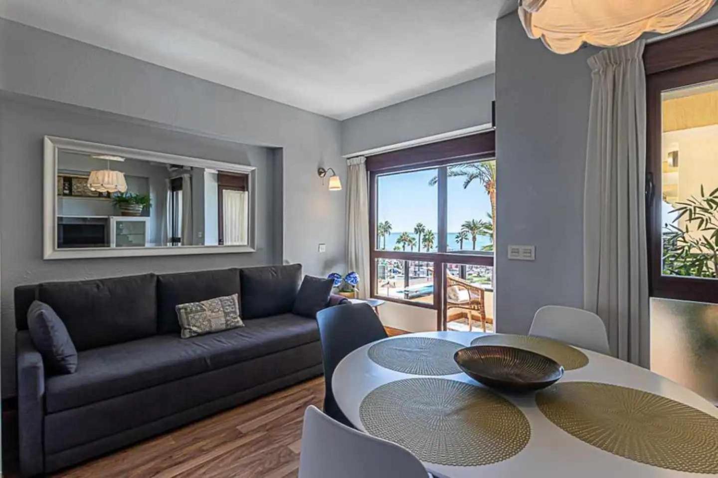 Encantador Apartamento En Primera Linea De Playa Benalmádena Εξωτερικό φωτογραφία